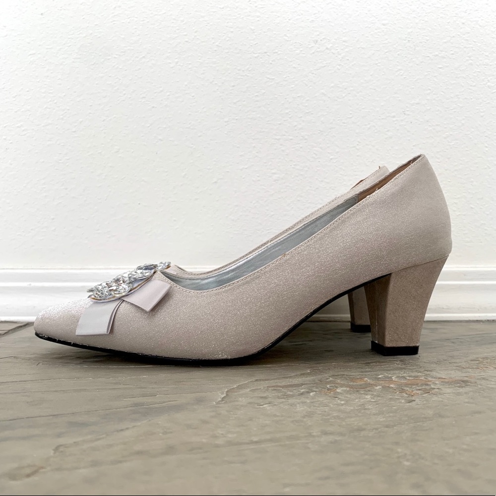 Silver shimmer heels size 7